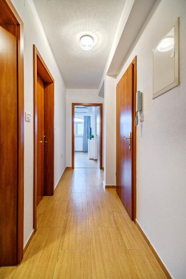 Comfort Apartments In Peaceful Area Zadar - With Garden Exterior photo