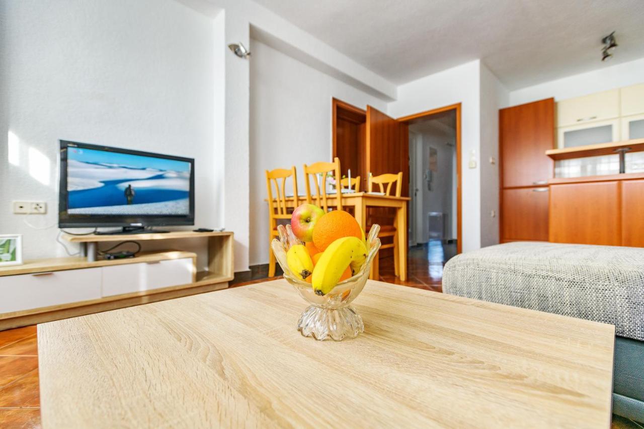 Comfort Apartments In Peaceful Area Zadar - With Garden Exterior photo