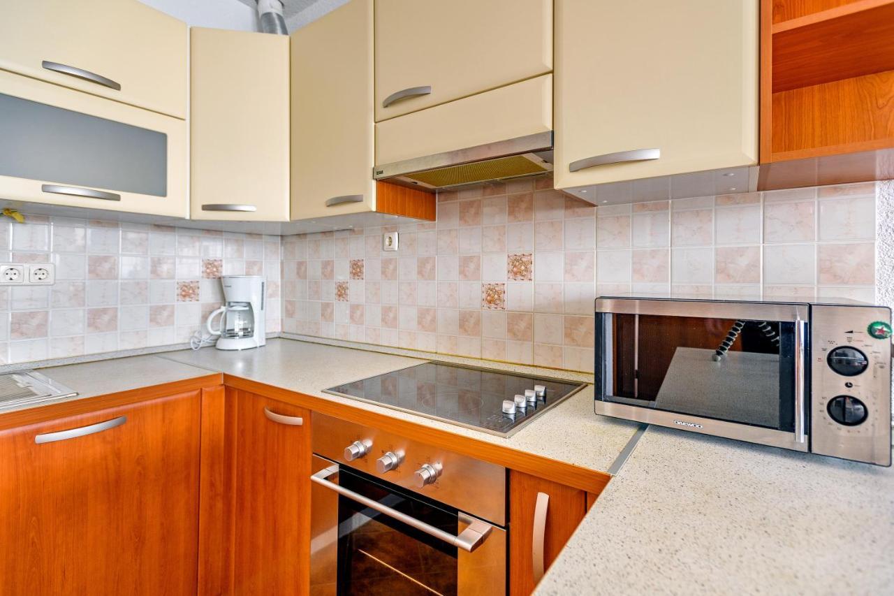 Comfort Apartments In Peaceful Area Zadar - With Garden Exterior photo