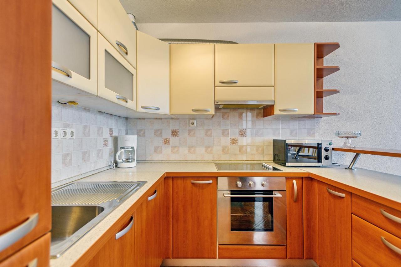 Comfort Apartments In Peaceful Area Zadar - With Garden Exterior photo