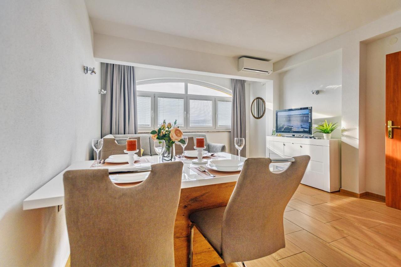 Comfort Apartments In Peaceful Area Zadar - With Garden Exterior photo