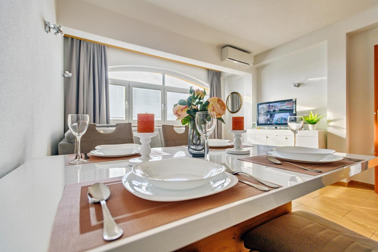 Comfort Apartments In Peaceful Area Zadar - With Garden Exterior photo
